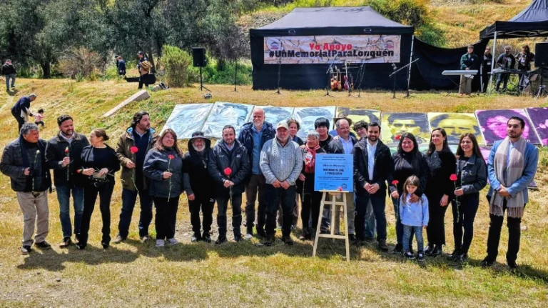 Acto conmemorativo en el Sitio de Memoria Hornos de Lonquén recordó a los 15 mártires de Lonquén a 52 años de su desaparición