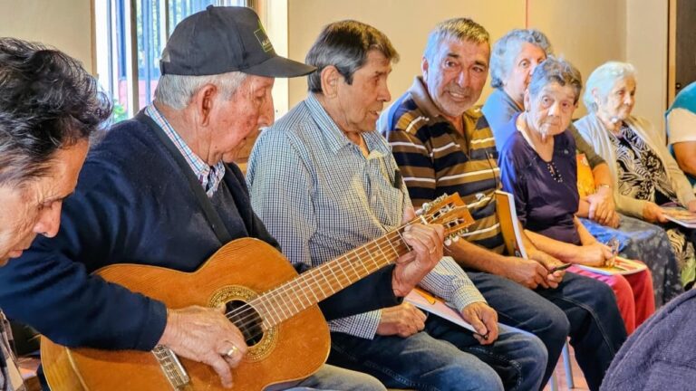 EN PRENSA: Personas mayores protagonizan proyecto de memoria comunitaria en Isla de Maipo